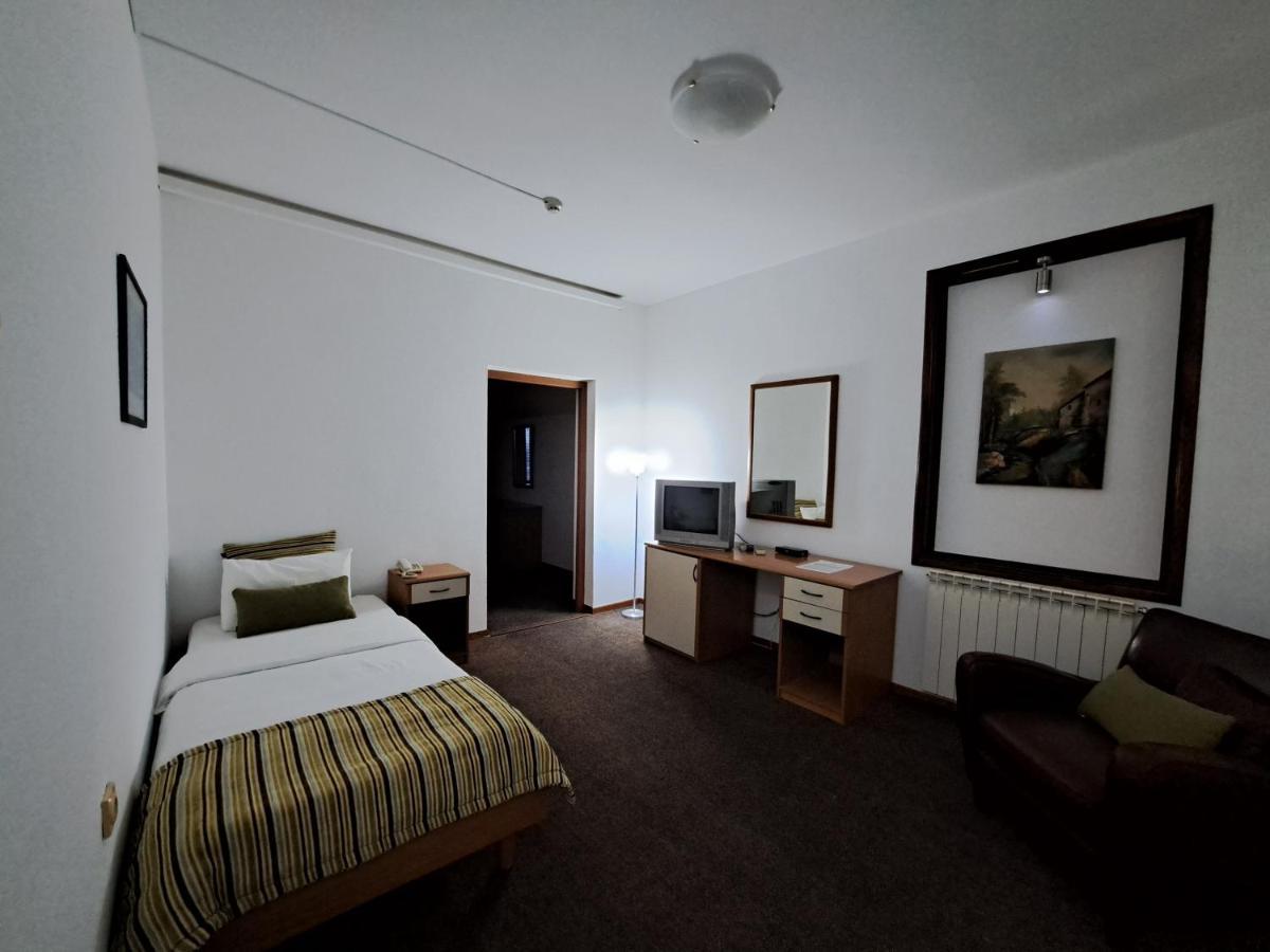 Hotel Marica Ni Esterno foto