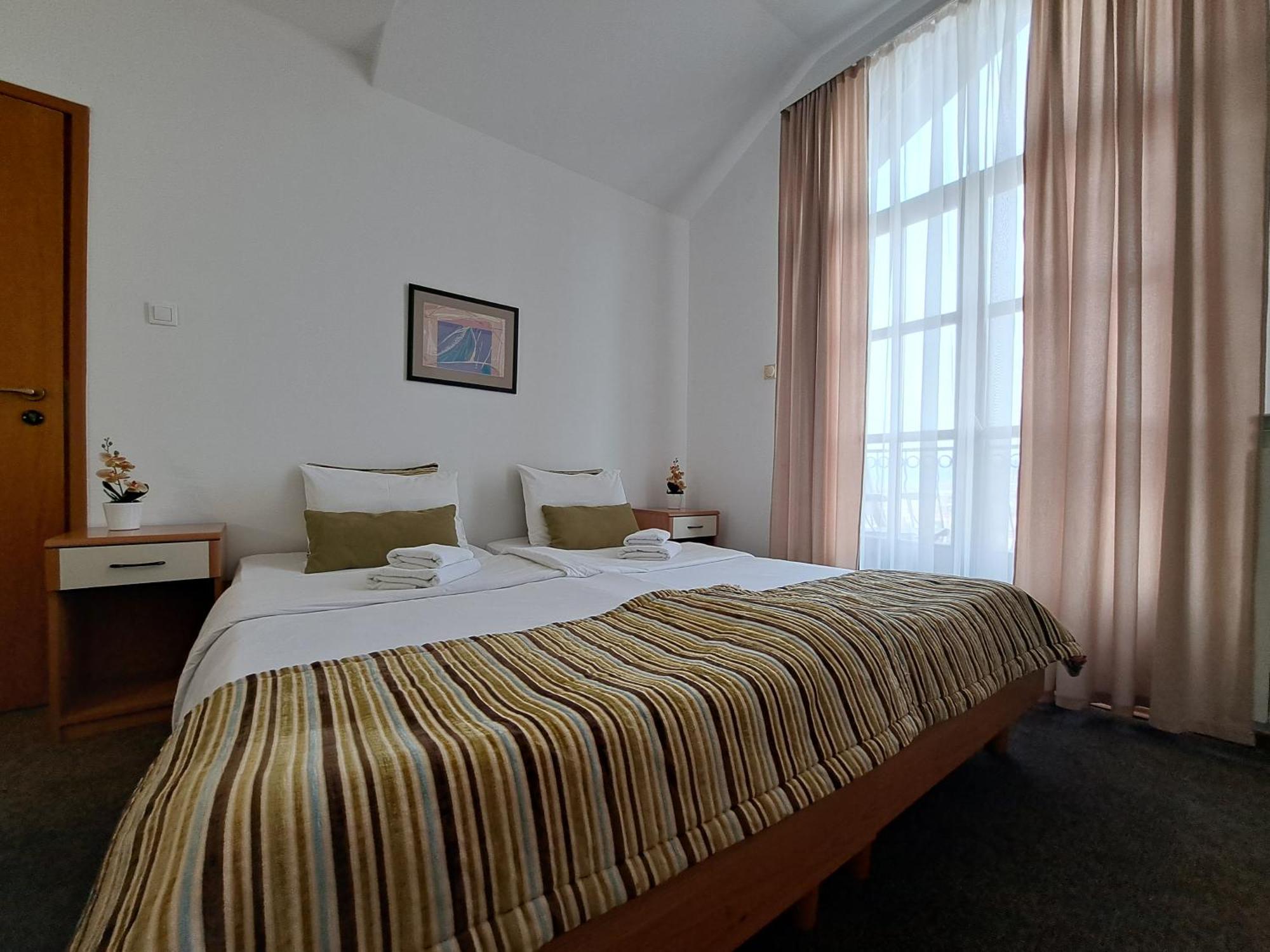 Hotel Marica Ni Esterno foto